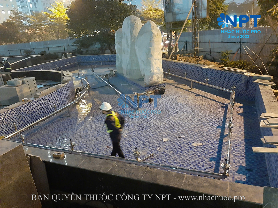 Đài Phun Nước FPT Tower - Phạm Văn Bạch - Cầu Giấy - Hà Nội