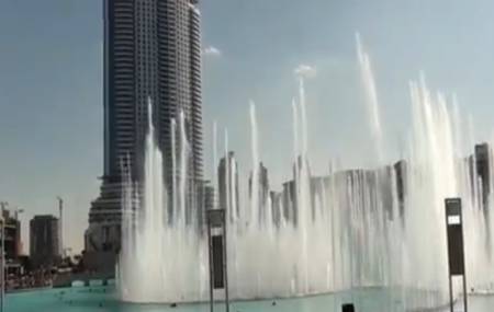 Worlds largest dancing fountain